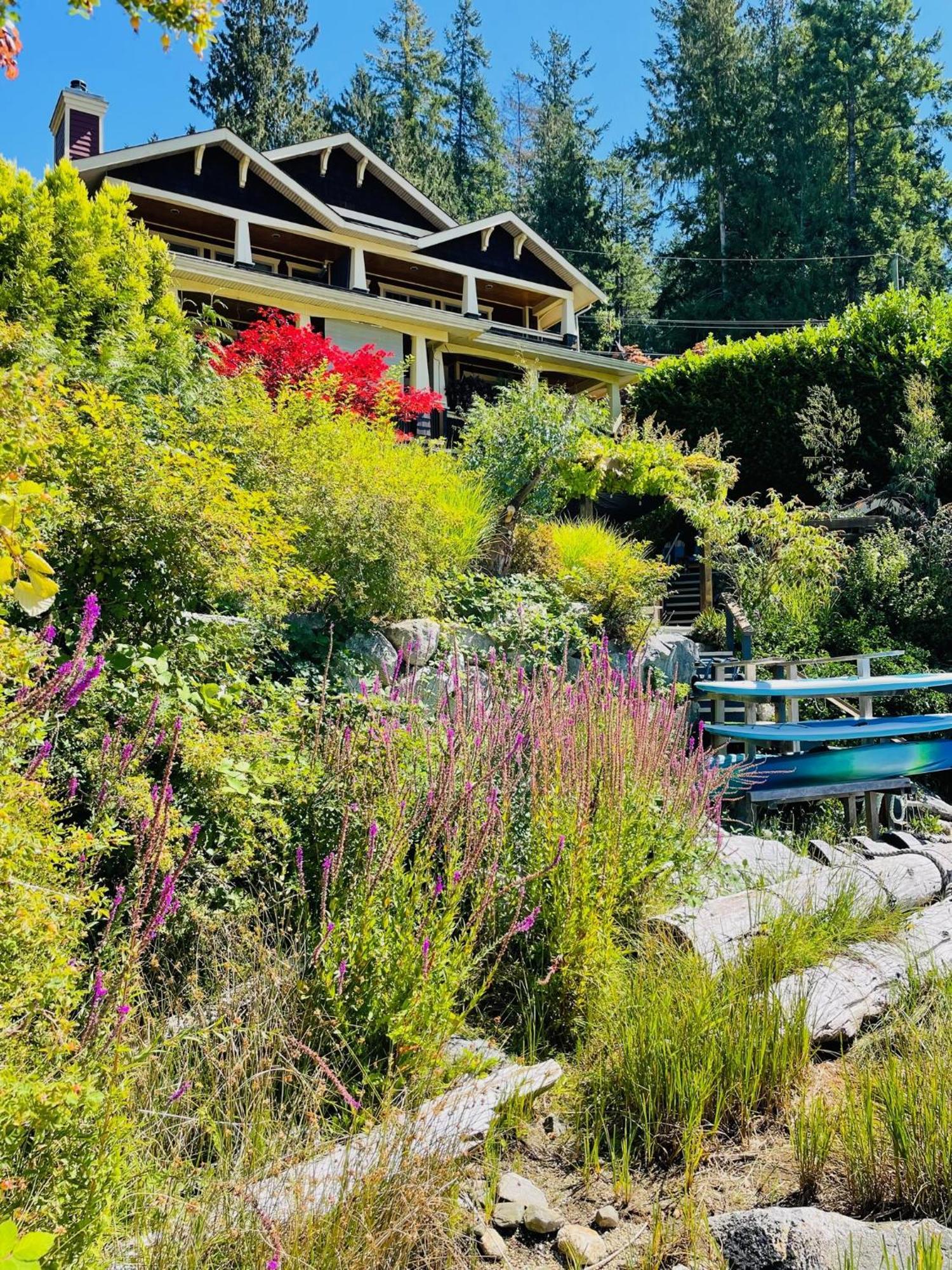 The Tuwanek Hotel And Spa Sechelt Luaran gambar